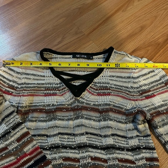 NIC+Zoe Long Sleeve V Neck Crossover Strap Red Hills Sweater - Picture 5 of 8